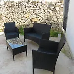 Masseria Borgo Santuri أوستوني