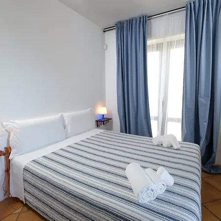 Masseria Borgo Santuri Farm stay