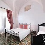 Masseria Borgo Santuri Κατάλυμα σε φάρμα *