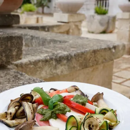 Фермерский дом Masseria Borgo Santuri *