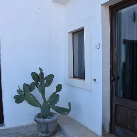 Masseria Borgo Santuri Vakantieboerderij *