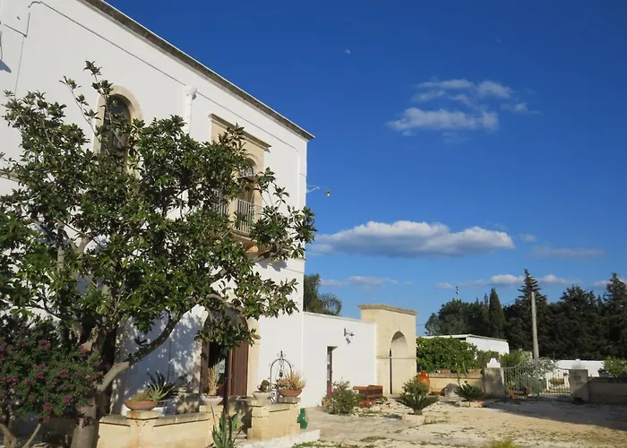 Masseria Borgo Santuri Farm stay Ostuni